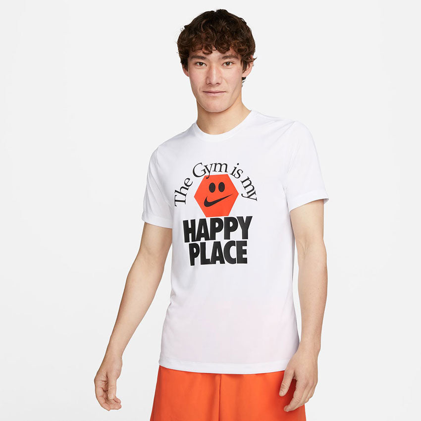 Dri-FIT メンズ HAPPY PLACE Tシャツ FD0141-100 半袖Tシャツ 返品無料